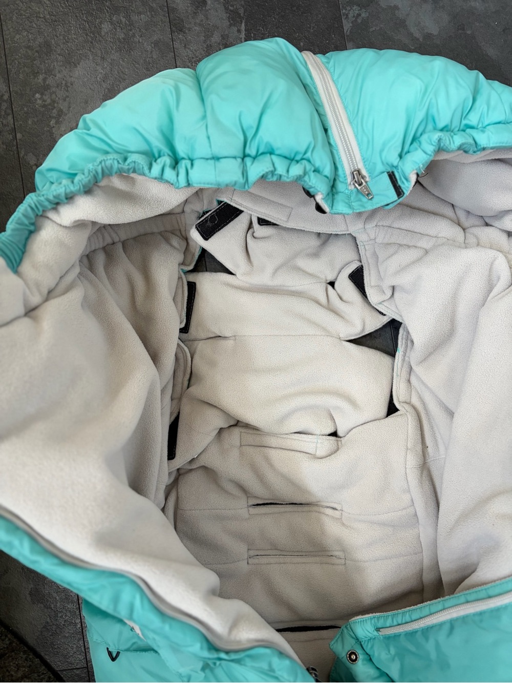 Winter stroller cover - Puffer Baby Bunting - Insulated Hooded Stroller Blanket - Picture 3 of 5